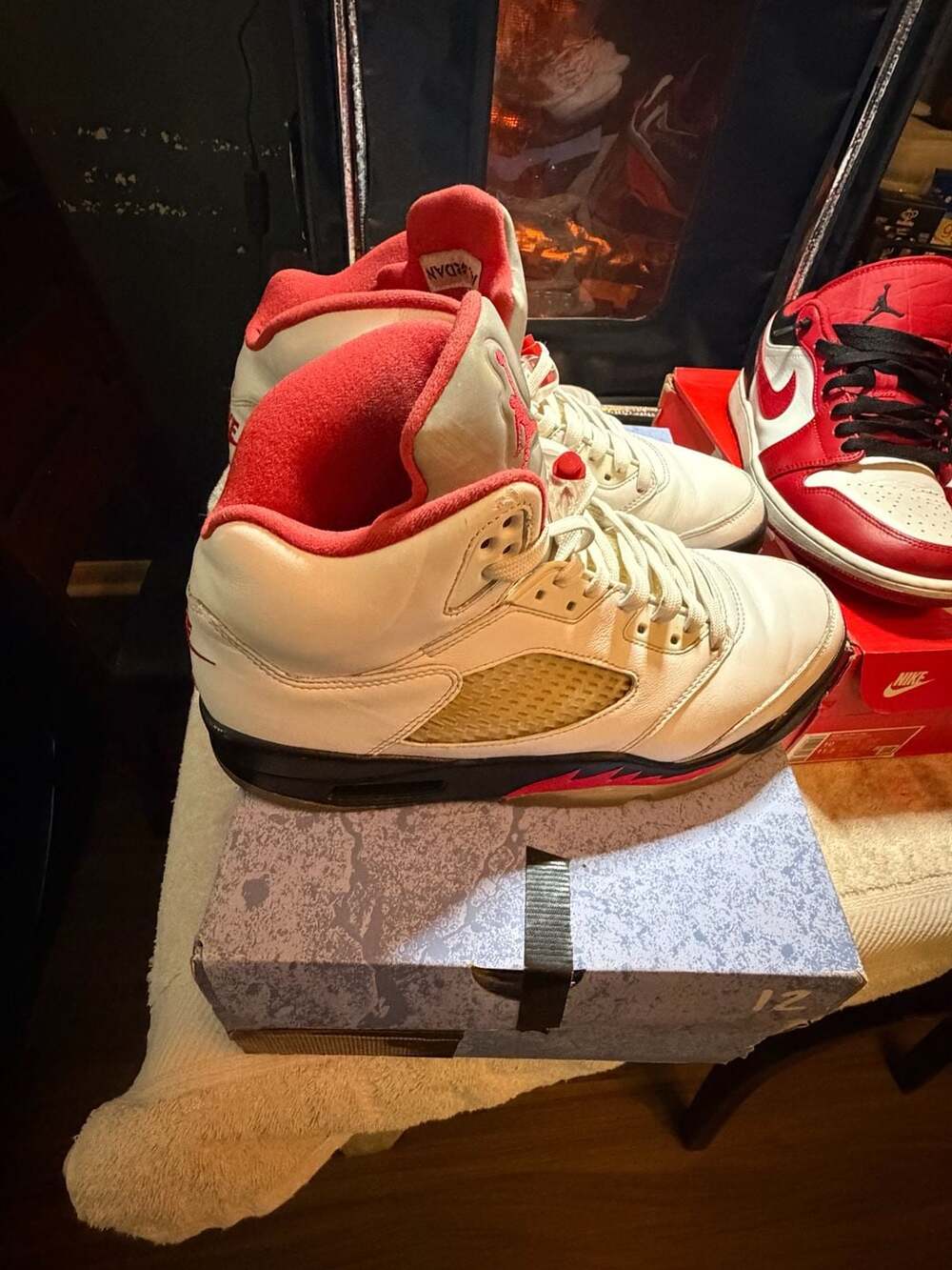 Air Jordan 5 Retro 'Fire Red' 2013
